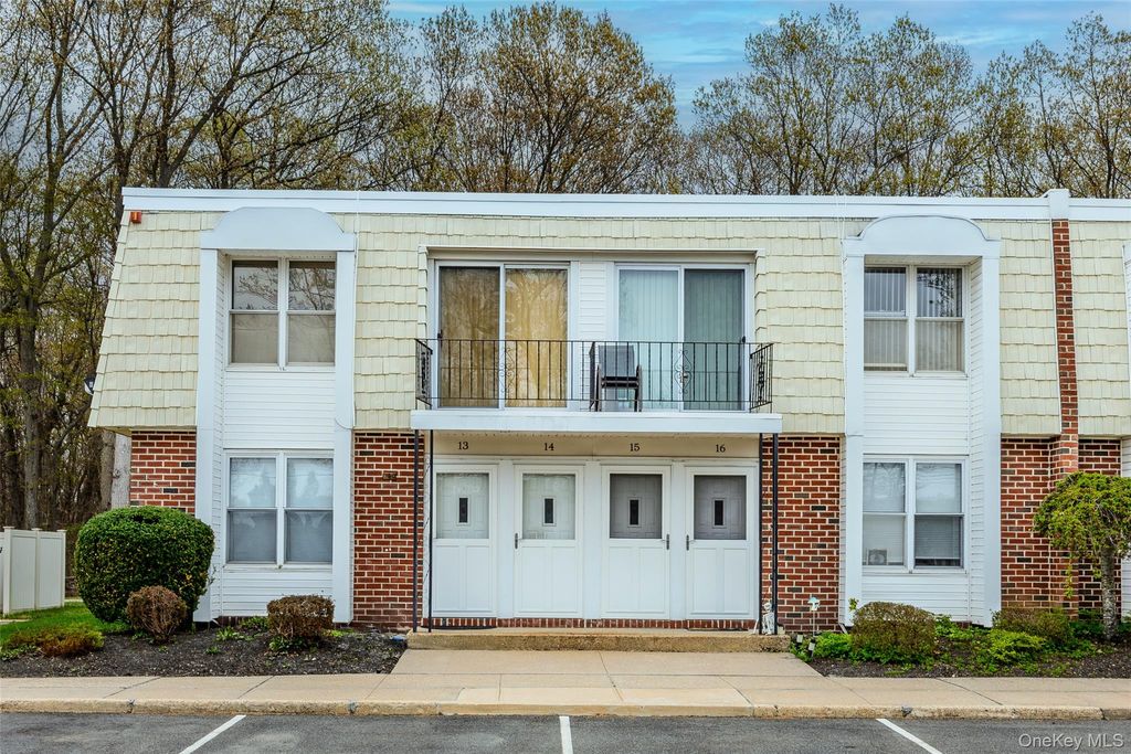 Photo of 53 Rocky Point Yaphank Road #13, Rocky Point, NY 11778 (MLS # 988950)