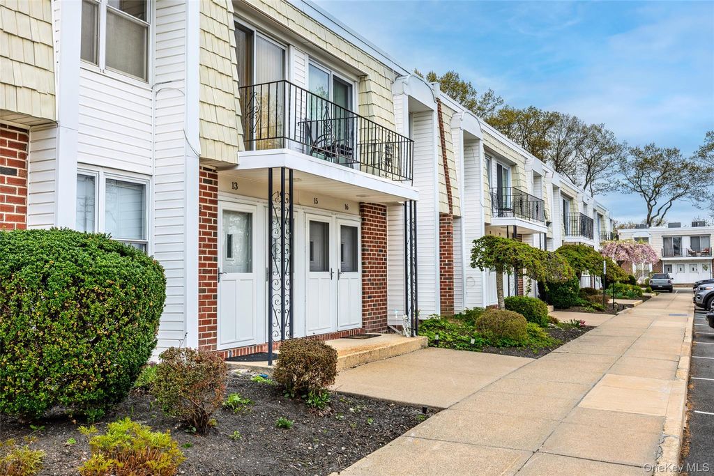 Photo of 53 Rocky Point Yaphank Road #13, Rocky Point, NY 11778 (MLS # 988950)