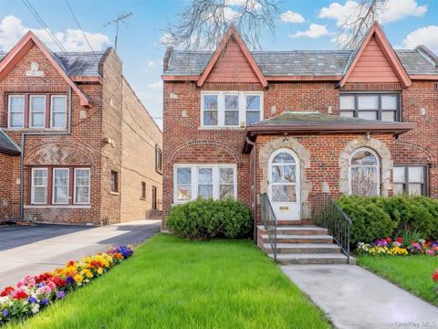 20612 50th Avenue Oakland Gardens NY 11364