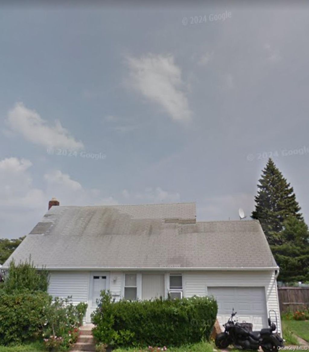 Photo of 214 7th Street, Wantagh, NY 11793 (MLS # 944324)