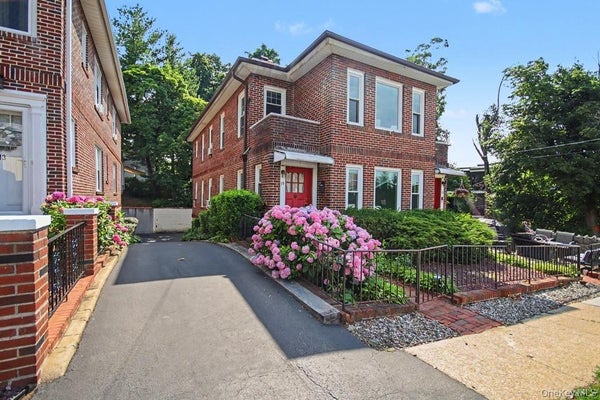15-17-17 CHESTNUT ST 15, DOBBS FERRY, NY 10522 - Image 9dbd313a00d2c75b1020f42bb96ce05b/3500198002