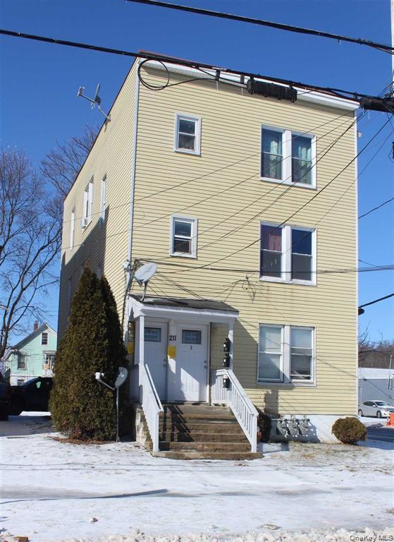 Poughkeepsie, New York 12601, United States, 2 Bedrooms Bedrooms, ,1 BathroomBathrooms,Residential,Pending,252431
