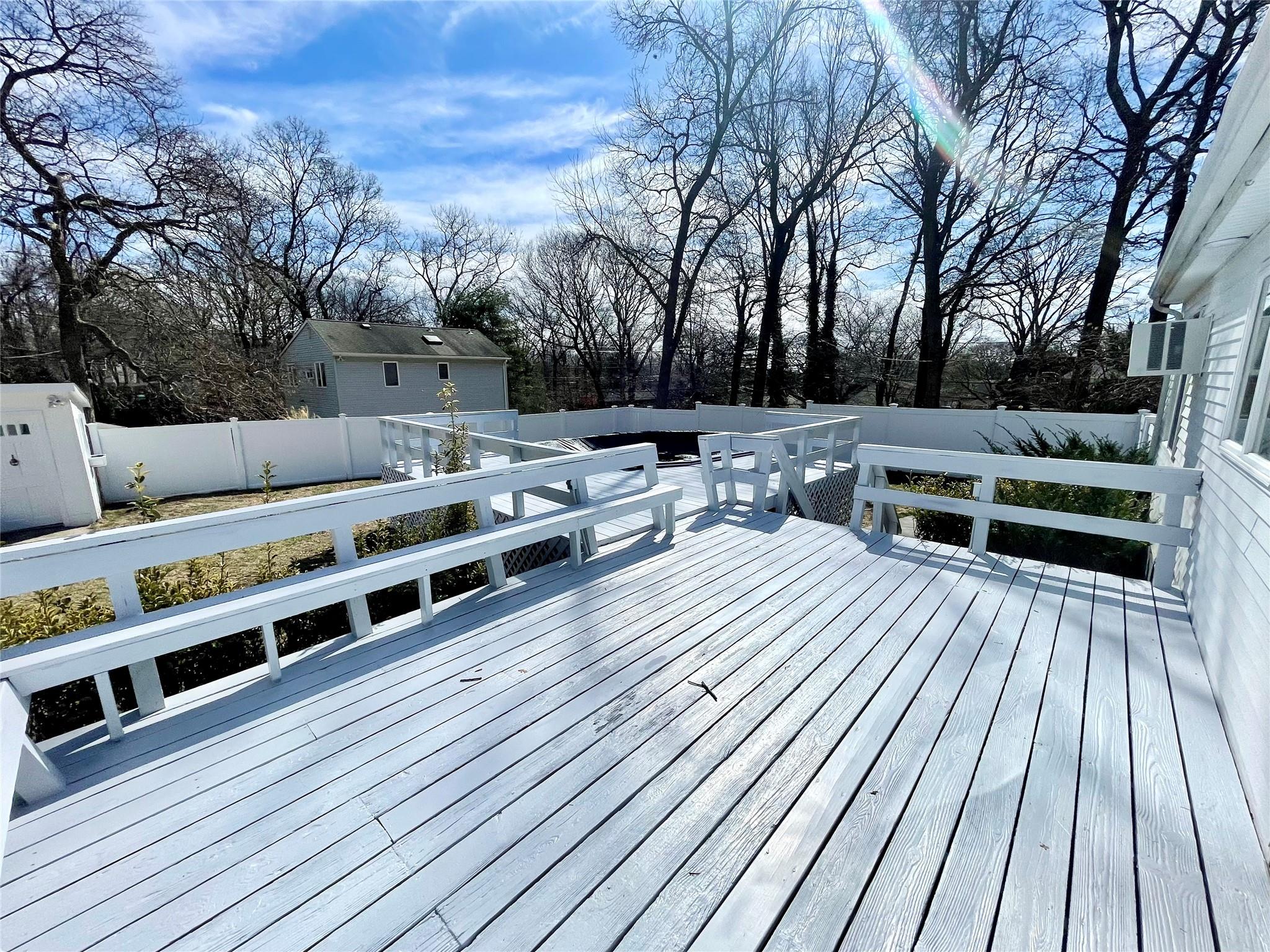 7 E Fresh Pond Road, Sound Beach, New York image 18