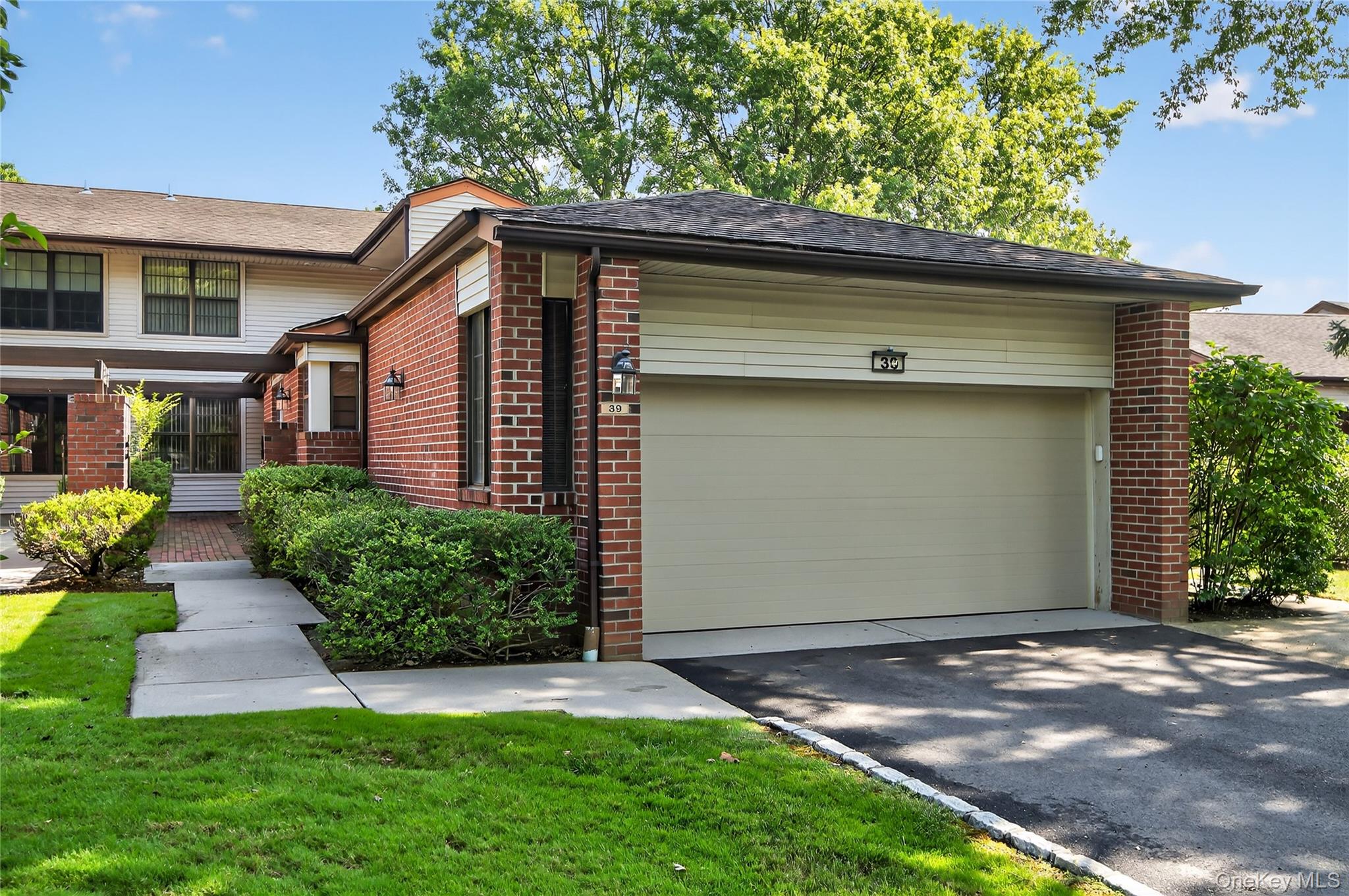 39 Bluebird Hill Court