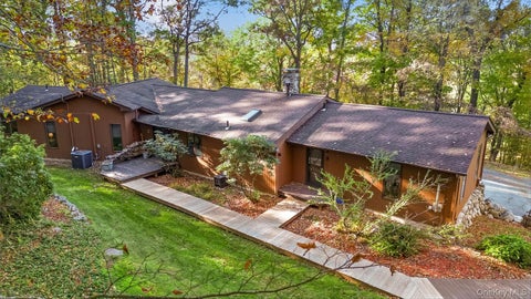 Photo of 38 Chapel Ct Court, Pine Bush, NY 12566 (MLS # 1066710)