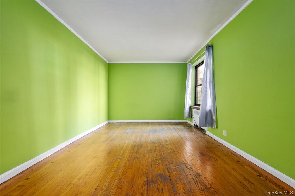 Photo of 251 Seaman Avenue Ave #2H, New York (Manhattan), NY 10034 (MLS # 943088)