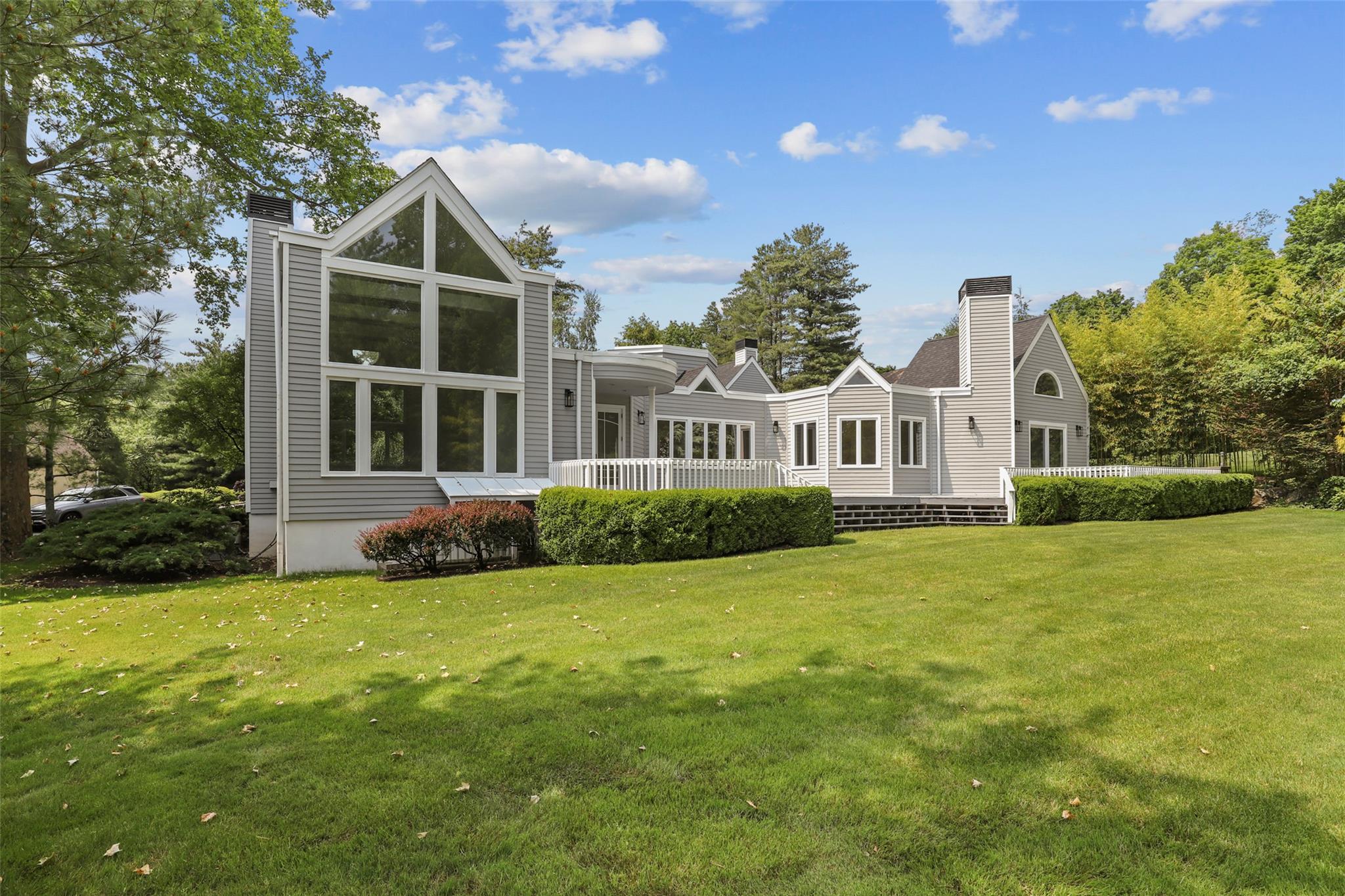 Property for Sale at The Crossing Xing, Purchase, New York - Bedrooms: 5 
Bathrooms: 6 
Rooms: 10  - $2,095,000