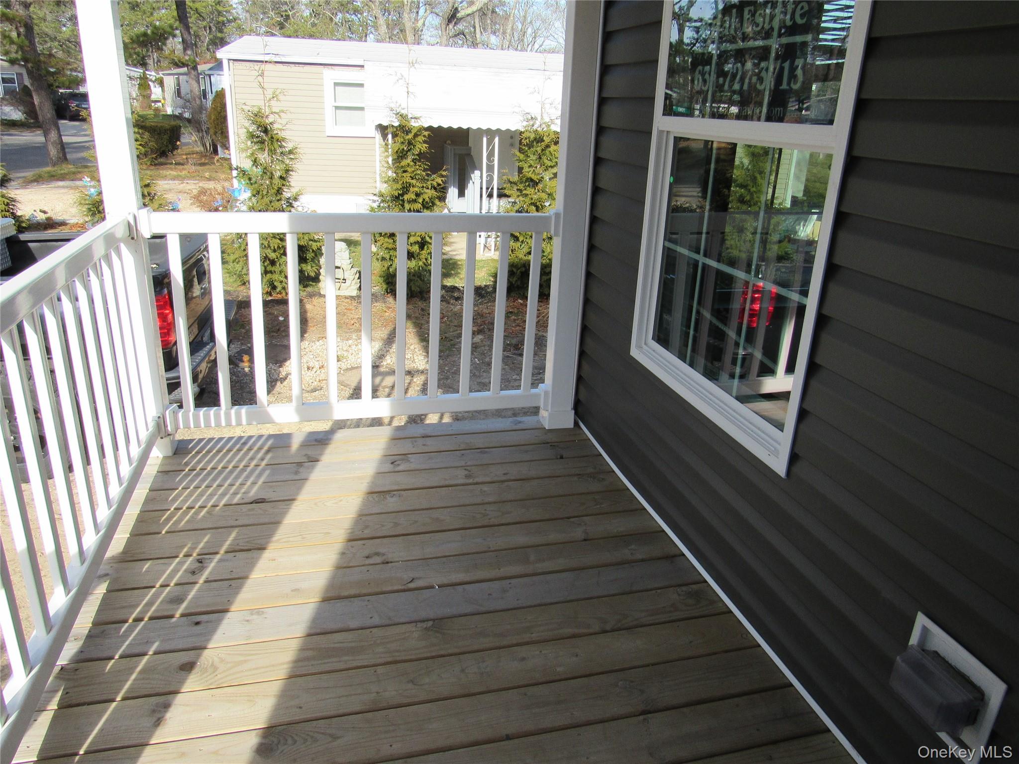 525 57 Riverleigh Avenue 57