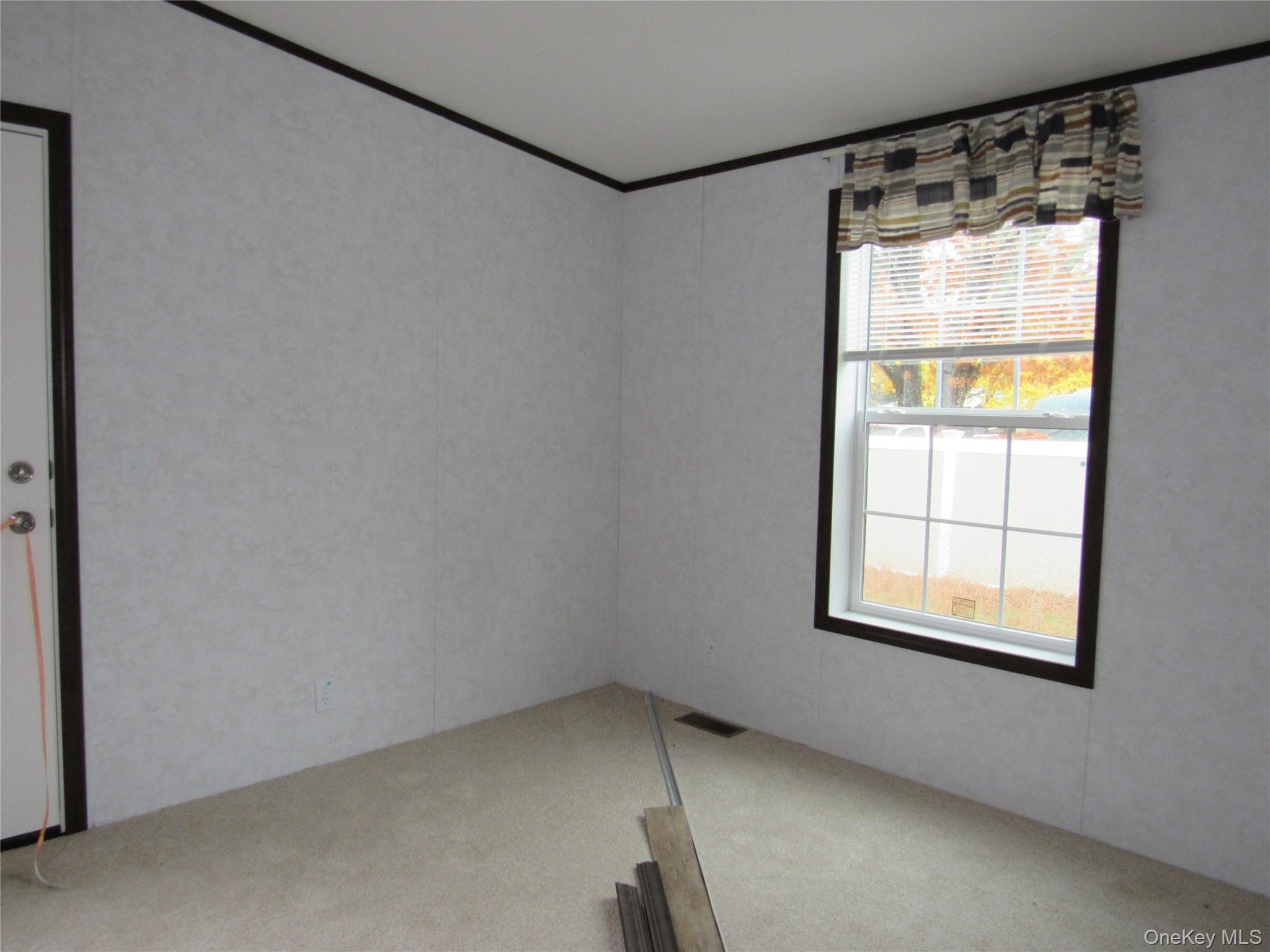 525 57 Riverleigh Avenue 57