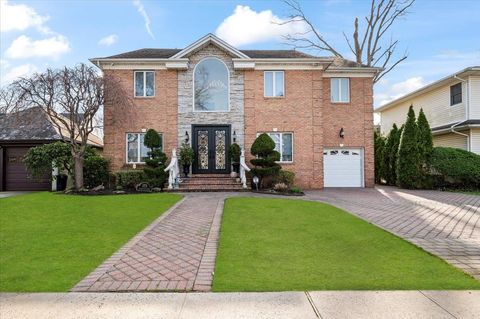 173 Sackville Road Garden City NY 11530
