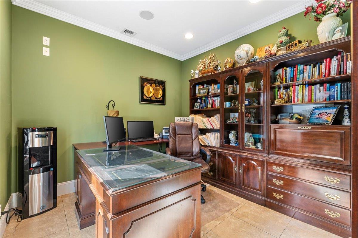 173 Sackville Road, Garden City, New York image 24