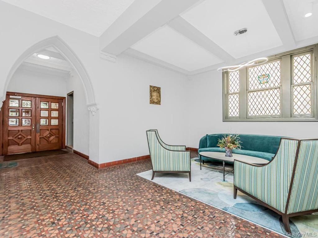 Photo of 1440 Midland Avenue #5C, Bronxville, NY 10708 (MLS # 987294)