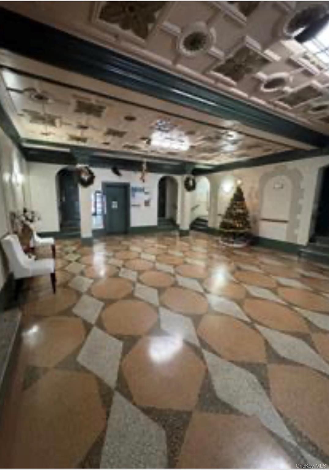 2081 Cruger Avenue Cruger 1K