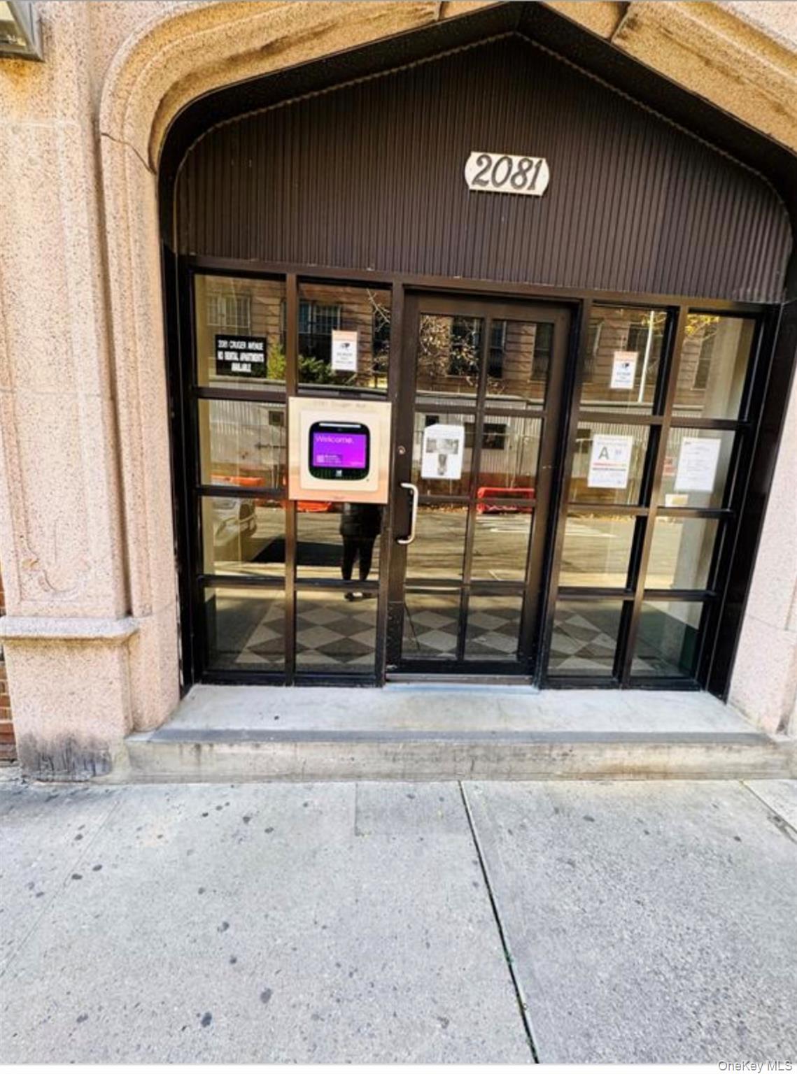 2081 Cruger Avenue Cruger 1K