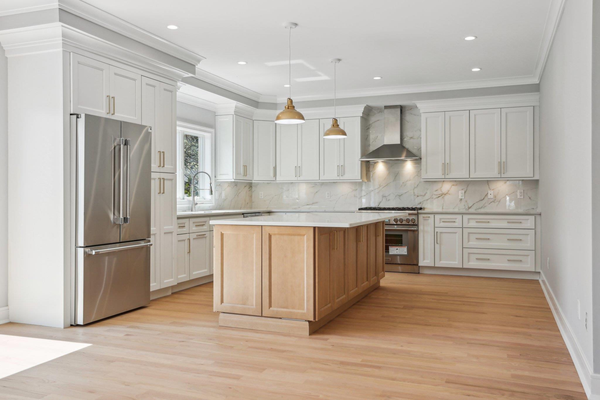 44 Harbor Hills Drive, Port Washington, New York image 4