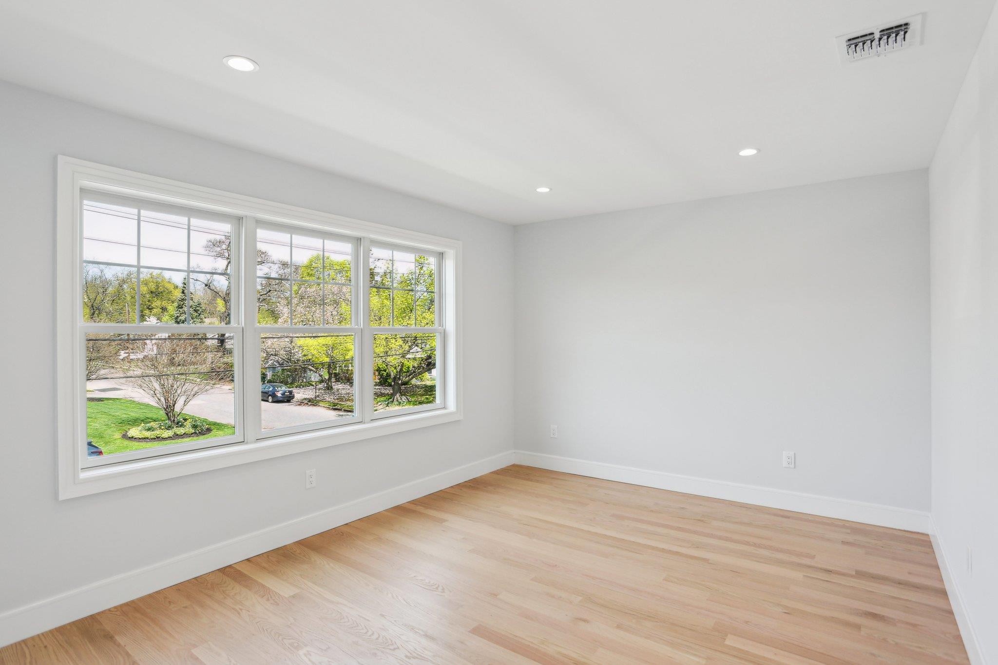 44 Harbor Hills Drive, Port Washington, New York image 16