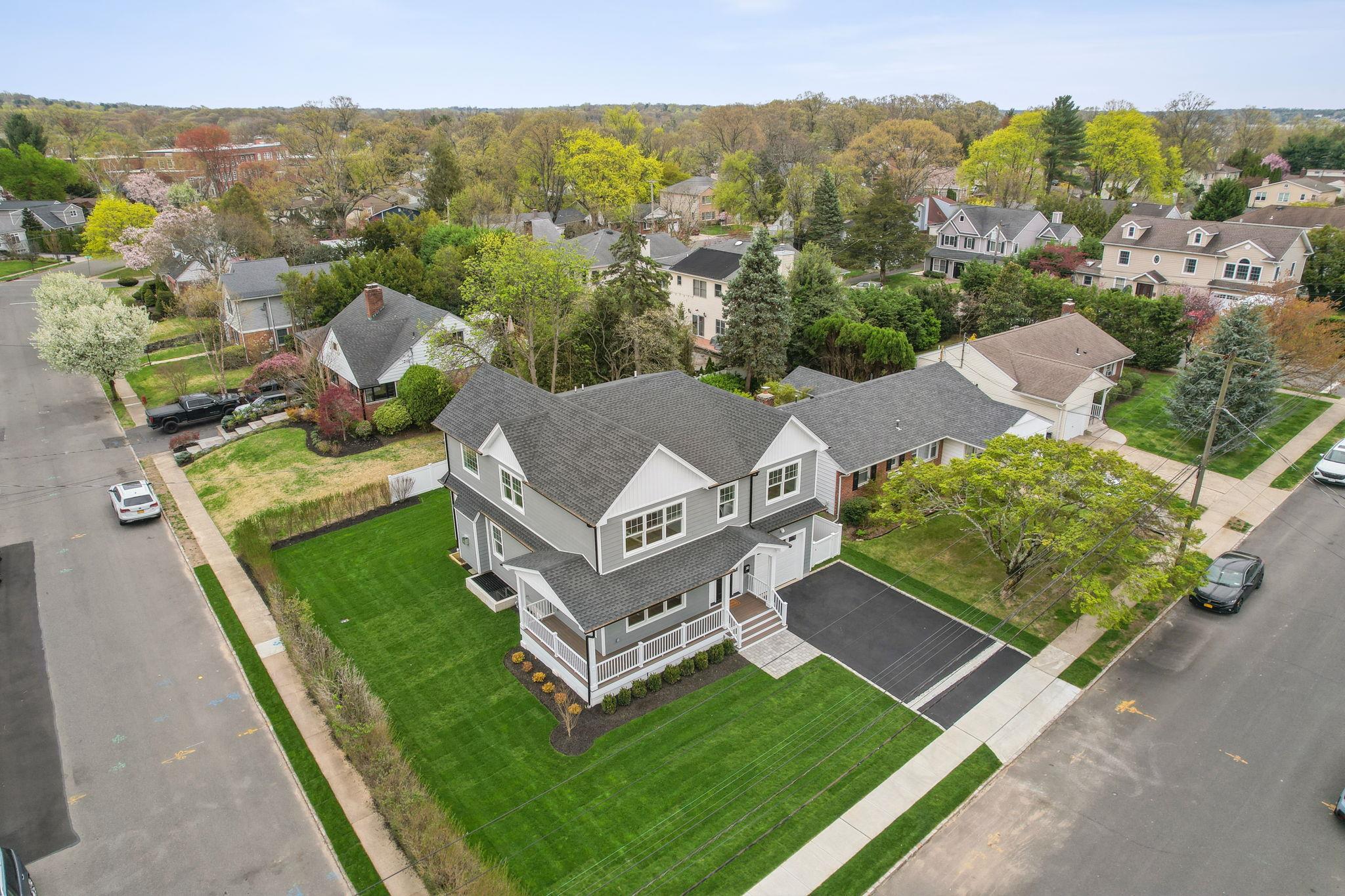 44 Harbor Hills Drive, Port Washington, New York image 26