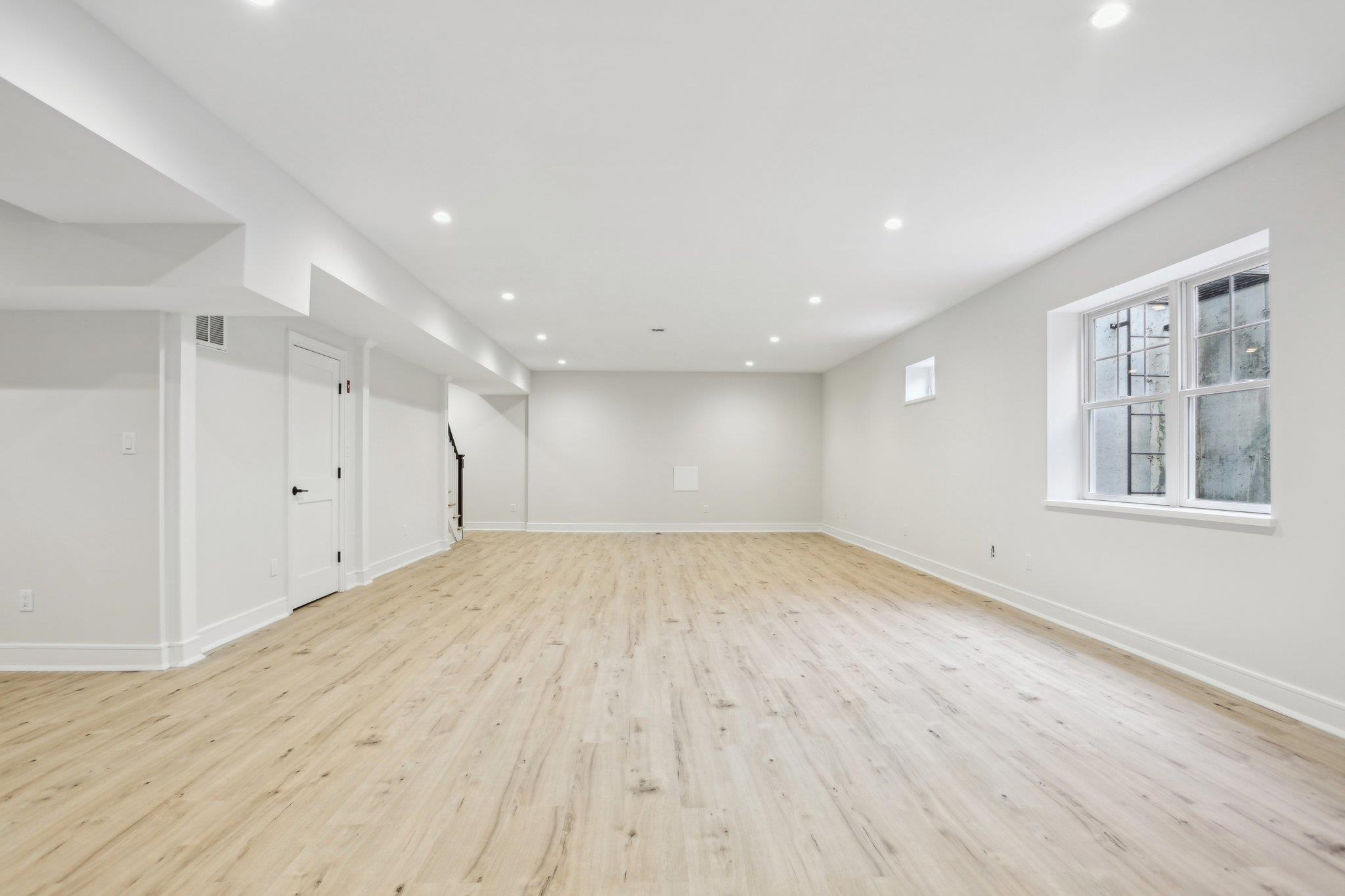 44 Harbor Hills Drive, Port Washington, New York image 20