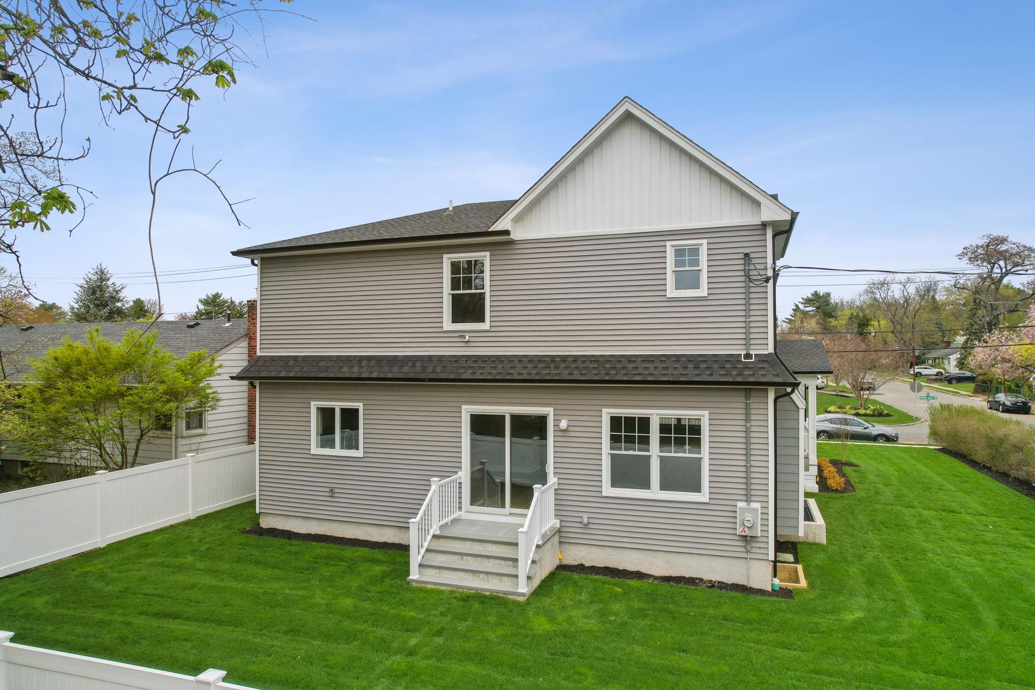 44 Harbor Hills Drive, Port Washington, New York image 25