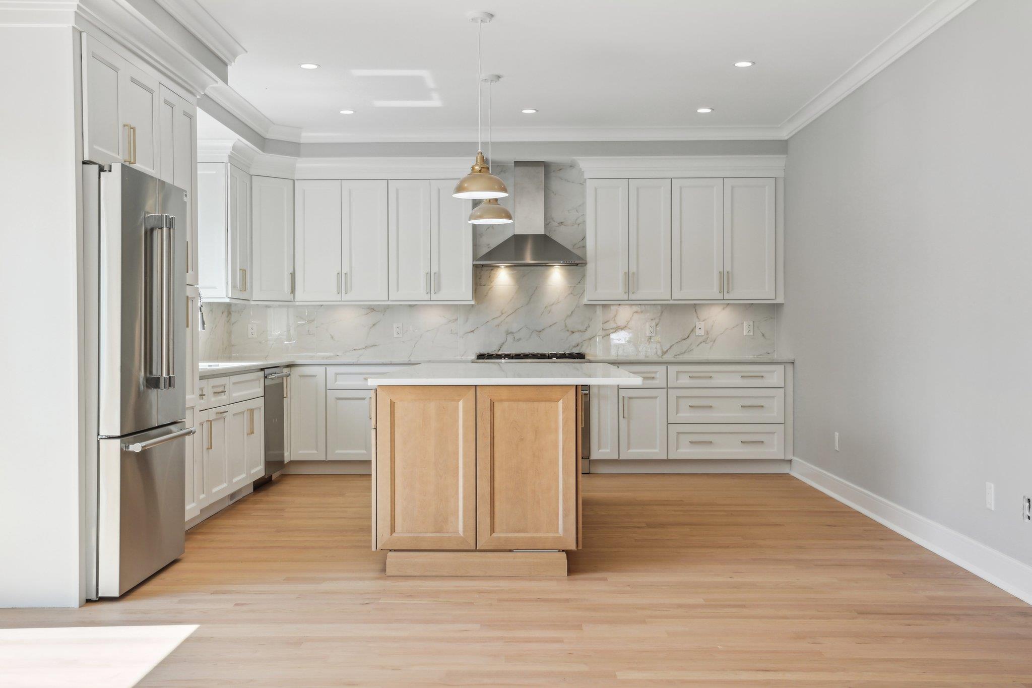 44 Harbor Hills Drive, Port Washington, New York image 5