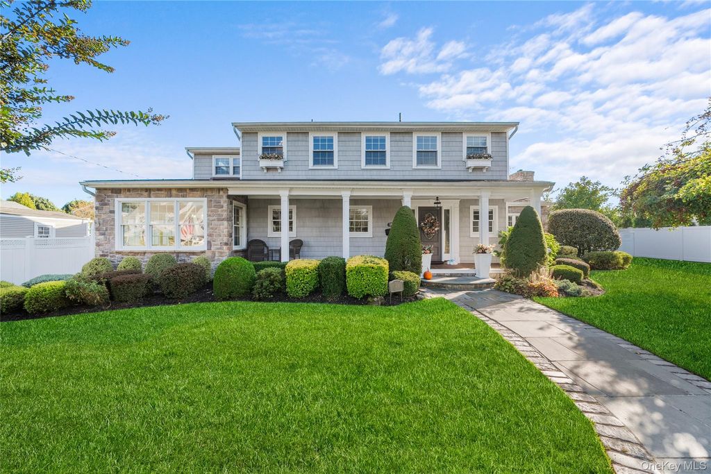 Photo of 156 Cabot Road Rd, Massapequa, NY 11758 (MLS # 920235)