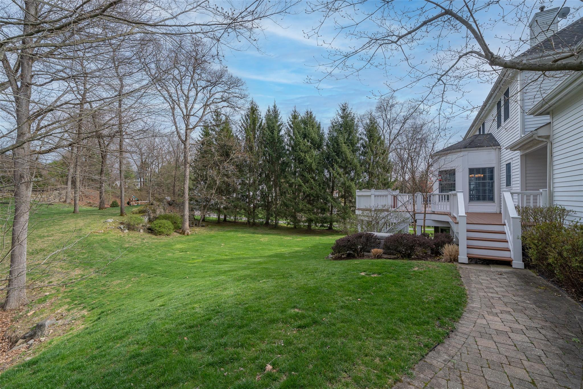 8 Turtleback Way, Chappaqua, New York image 20