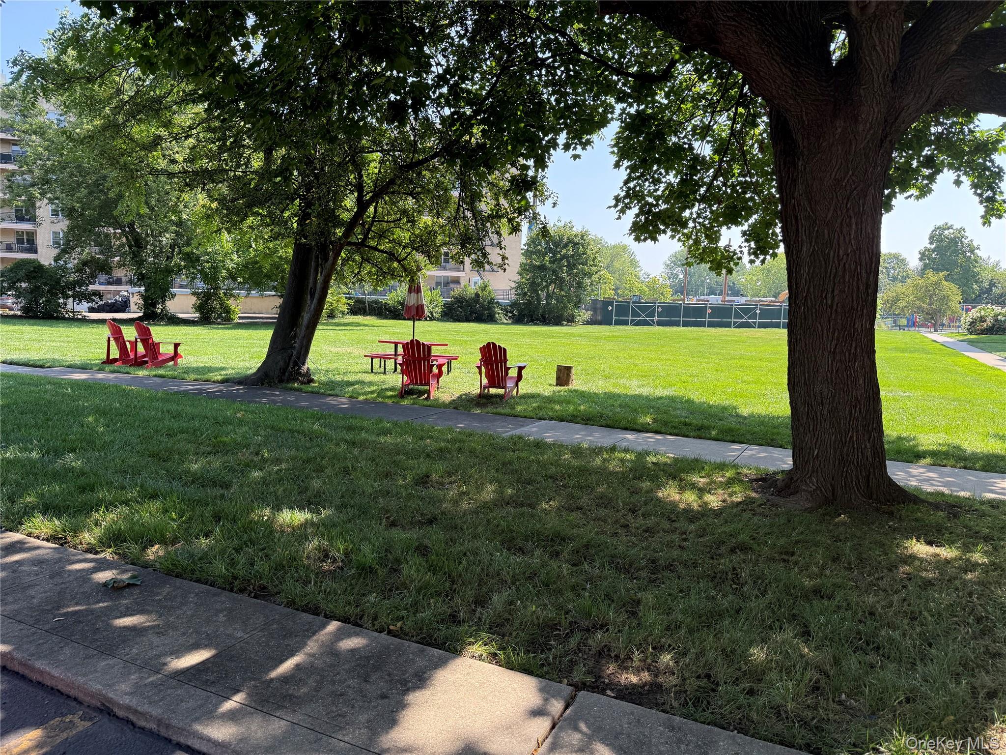 23-35 Bell Boulevard 6G