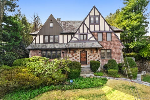 Homes For Sale - 44 Fenimore Road<br/> New Rochelle, NY 10804