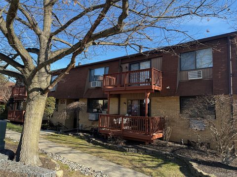 198 Richard Court Pomona NY 10970