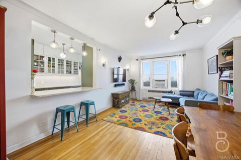 Homes For Sale - 76-12 35th Avenue #2D<br/> Jackson Heights, NY 11372