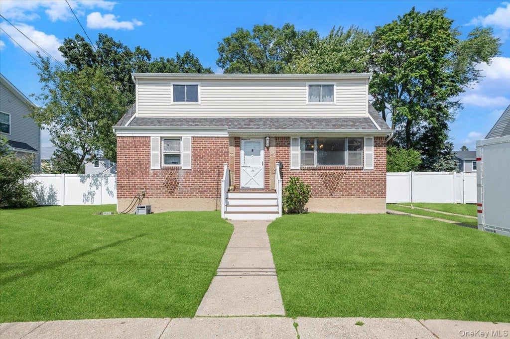 Photo of 177 Toronto Avenue, Massapequa, NY 11758 (MLS # 1047510)