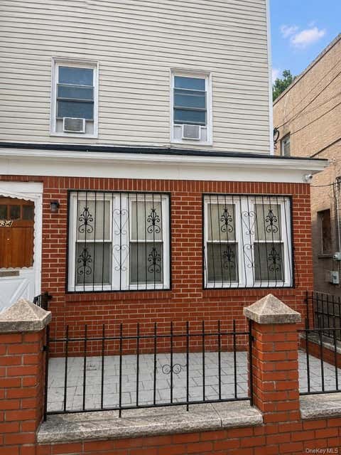 Multifamily For Sale - 834 E 229th Street<br/> Bronx, NY 10466