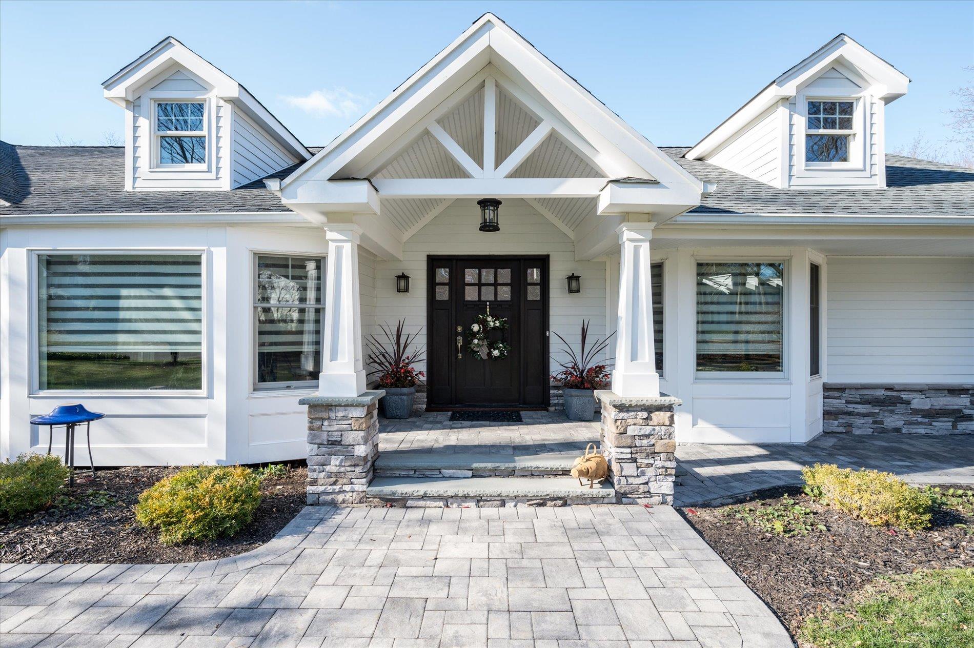 20 Grouse Lane, Lloyd Harbor, New York image 2