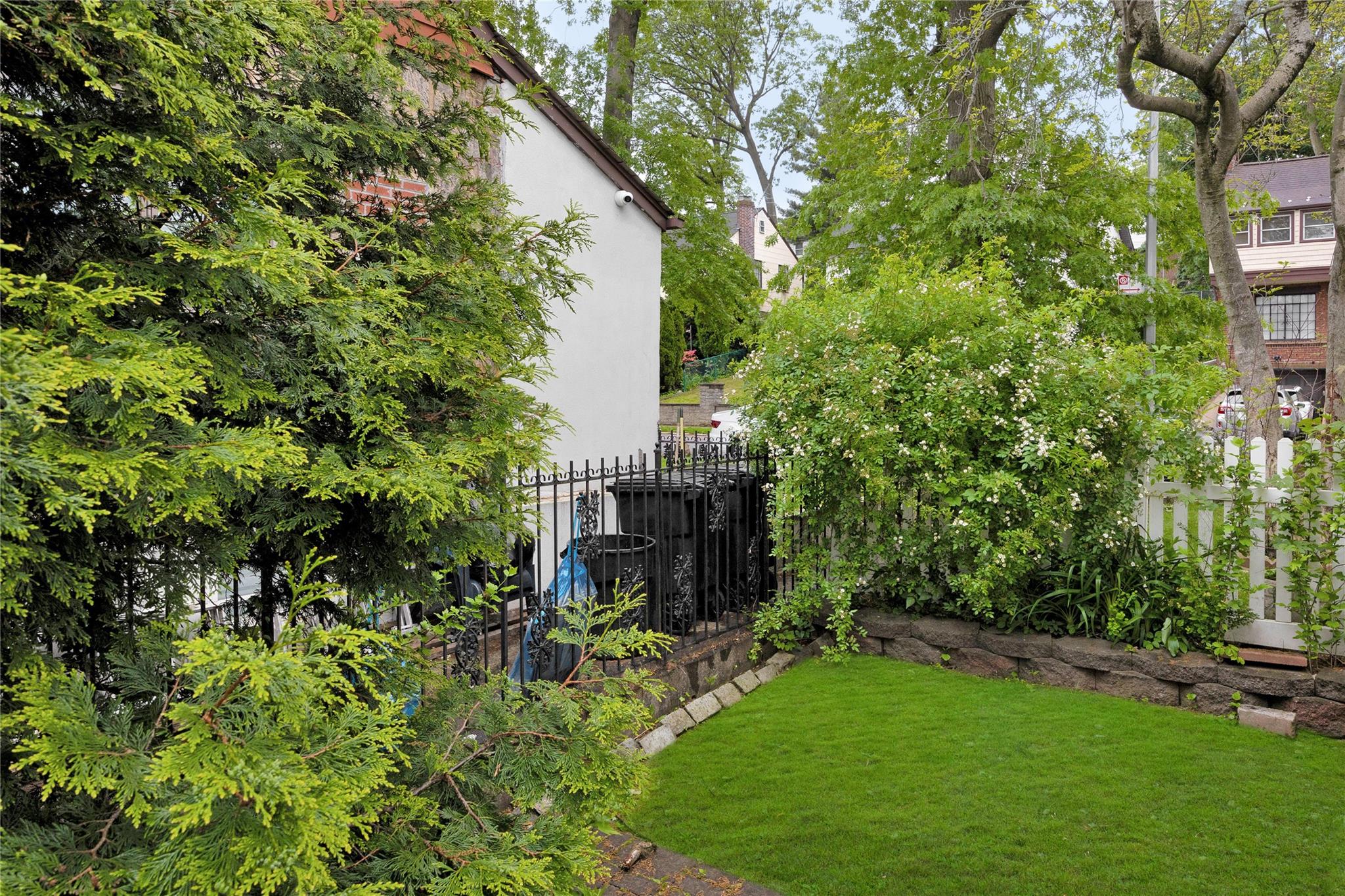 13915 Coolidge Avenue, Briarwood, New York image 28