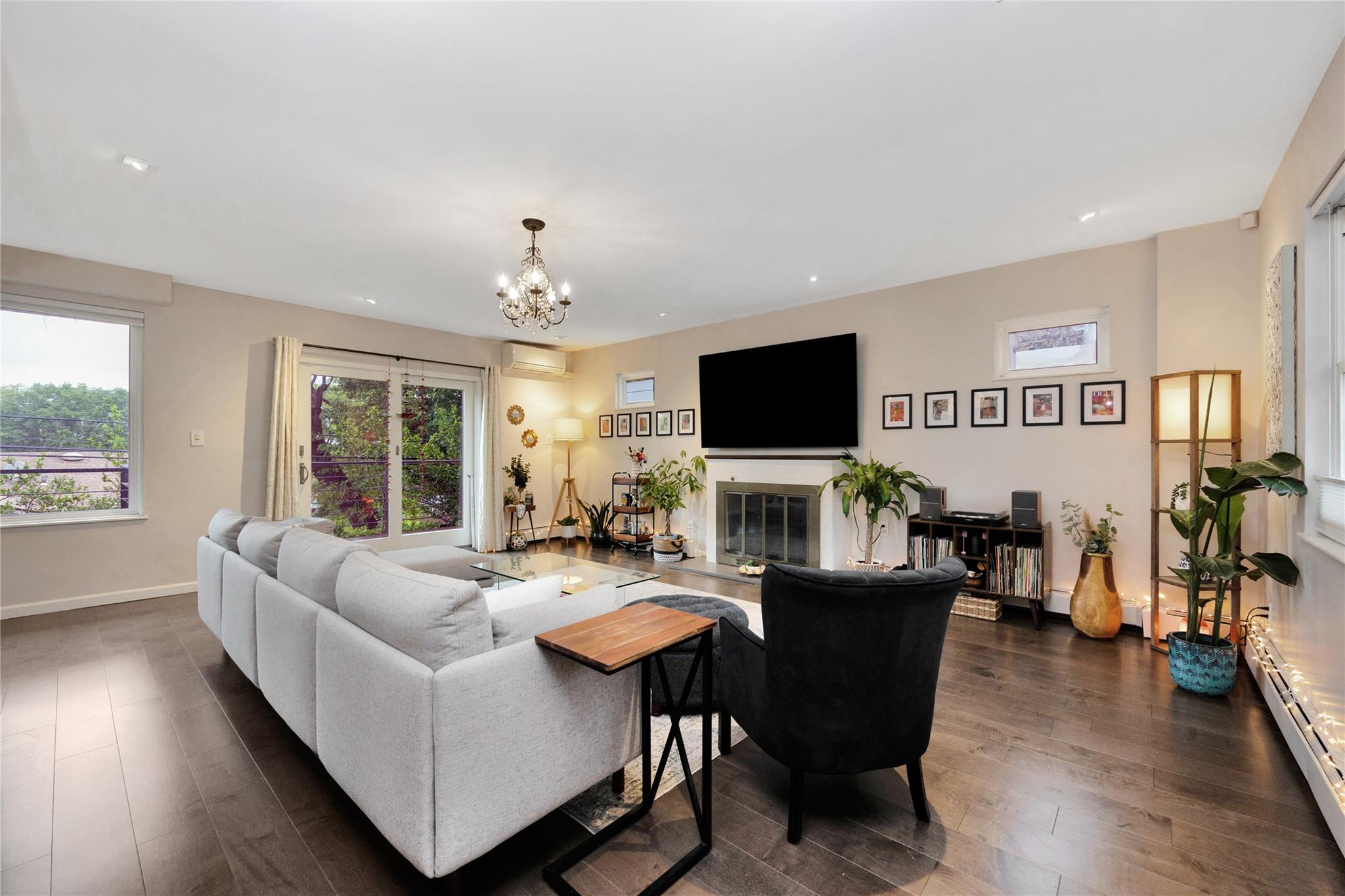 13915 Coolidge Avenue, Briarwood, New York image 13
