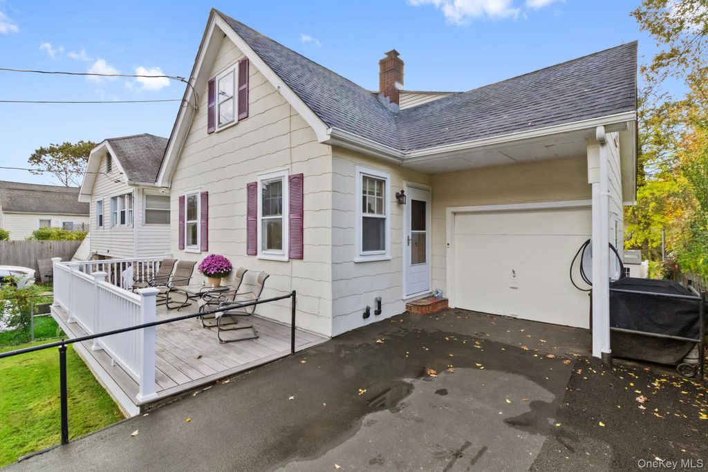 Photo of 214 North Road, Mahopac, NY 10541 (MLS # 926183)