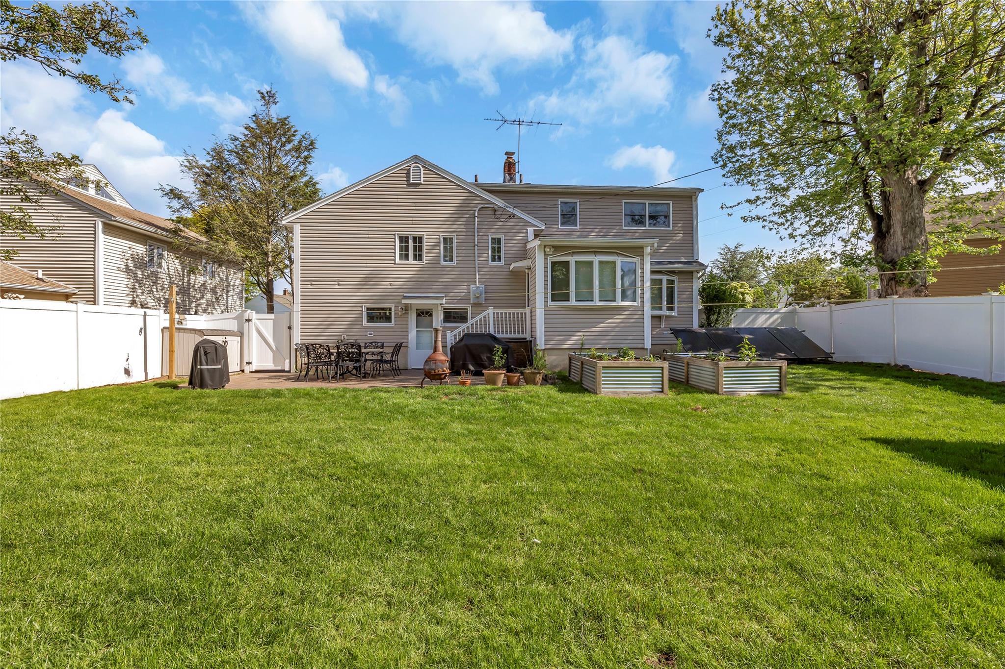 95 Circle Drive, Syosset, New York image 35