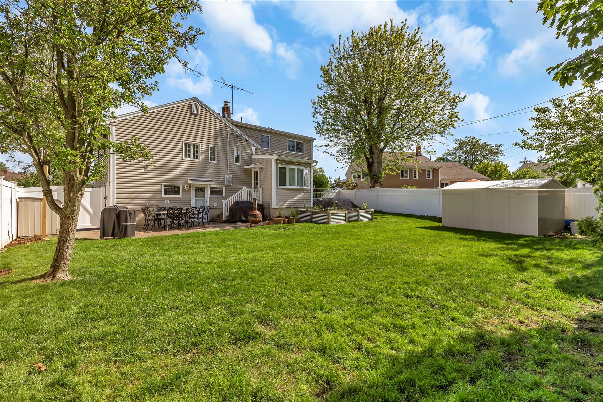 95 Circle Drive, Syosset, New York image 34