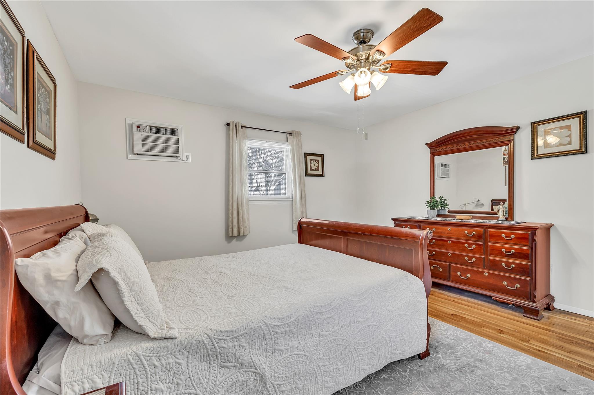 95 Circle Drive, Syosset, New York image 19