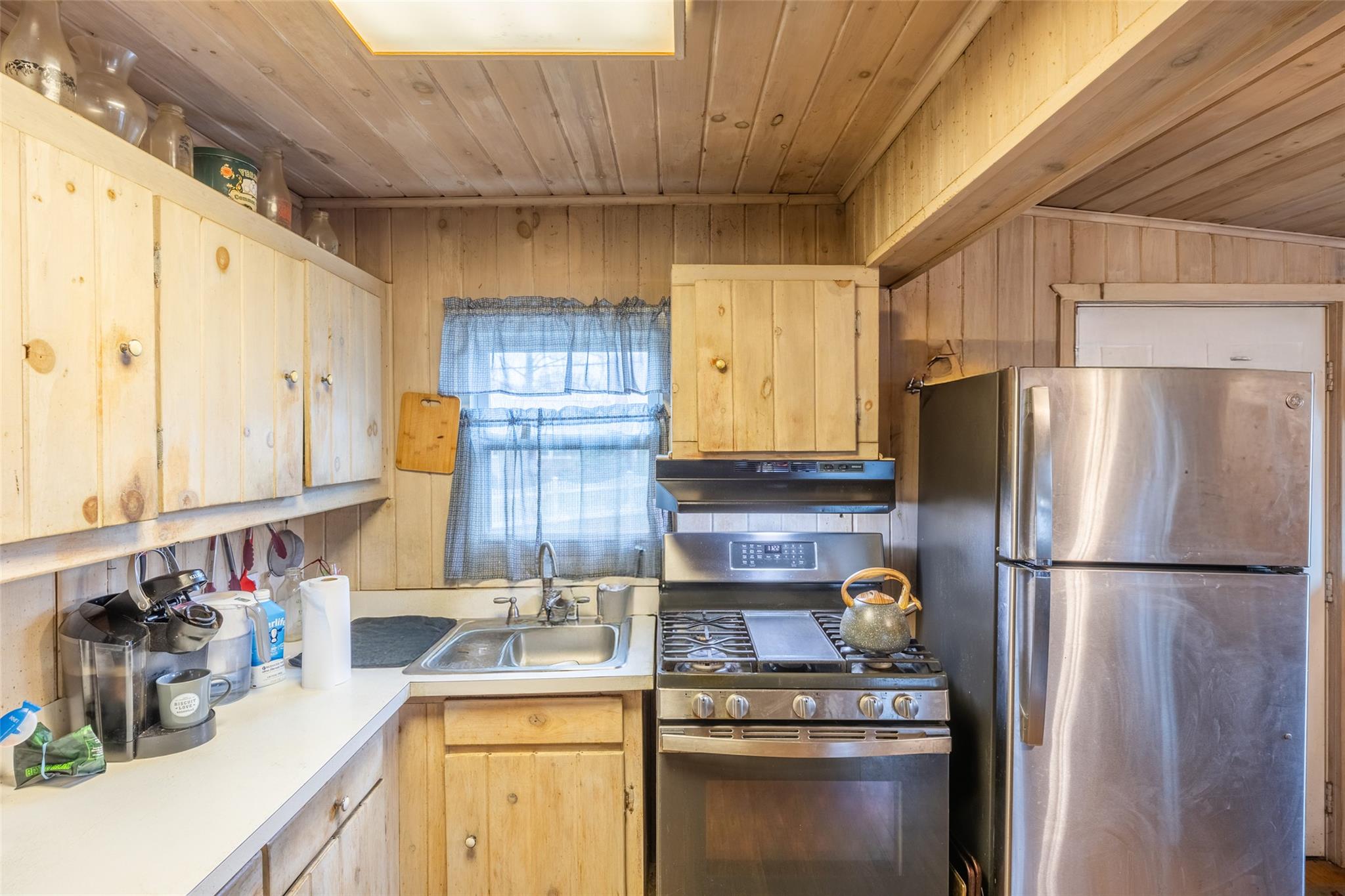 409 Locust Drive, Rocky Point, New York image 11