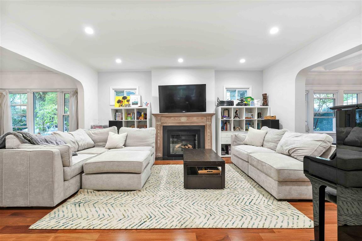114 81st Avenue, Kew Gardens, New York image 5