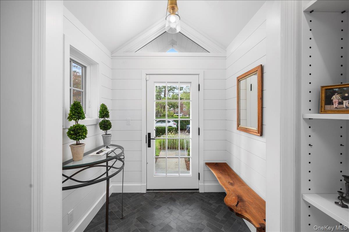 33 Pryer Lane