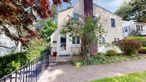 15 Woodbine Road Irvington NY 10533