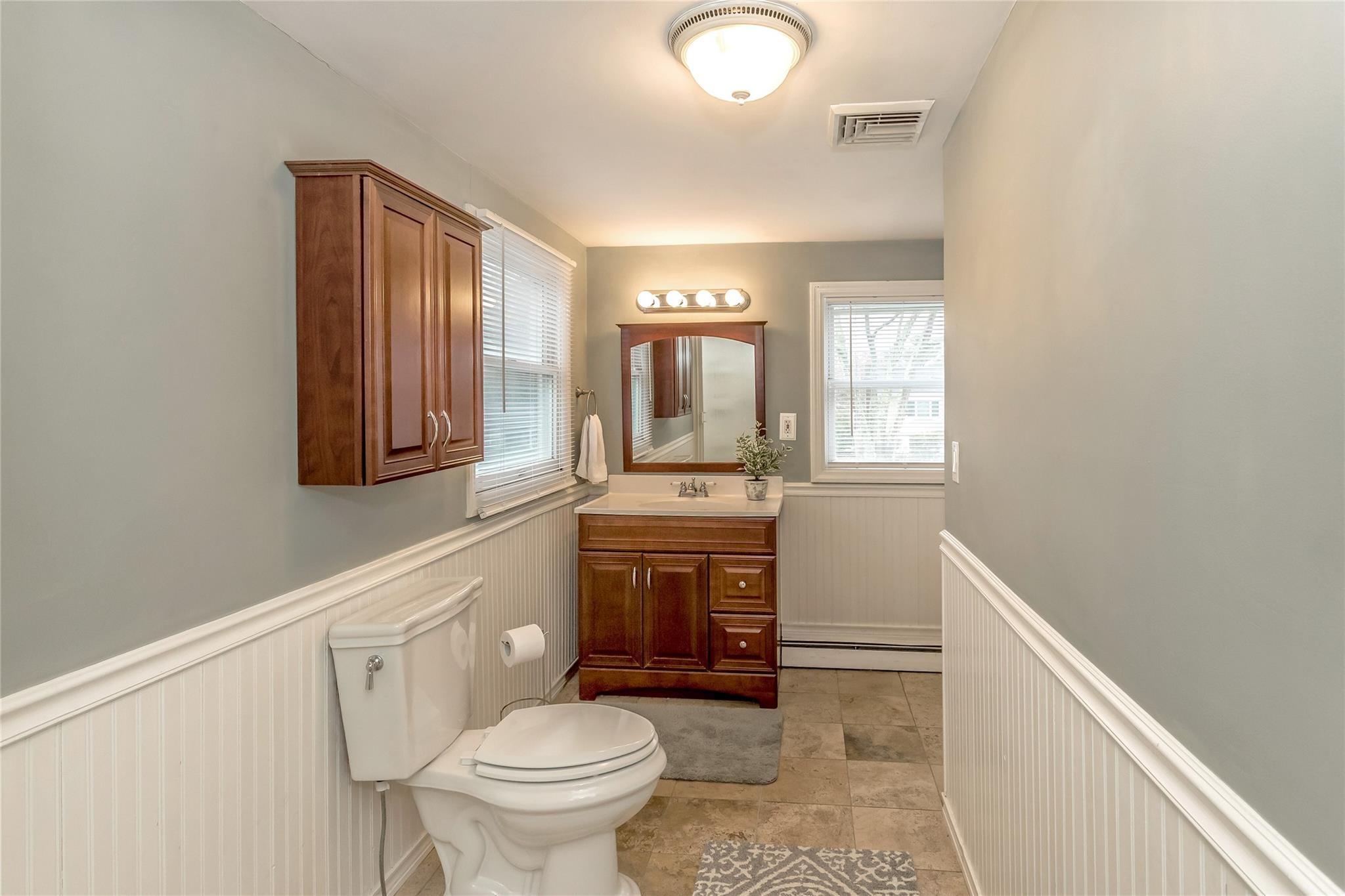 44 Winside Lane, Coram, New York image 16