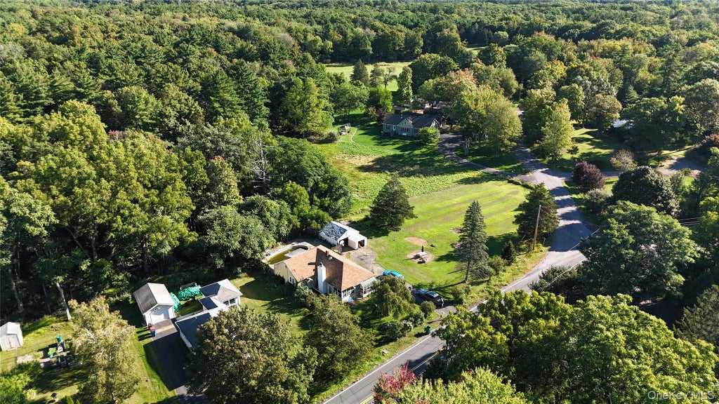 Photo of 146 W Saugerties Road, Saugerties, NY 12477 (MLS # 1052940)