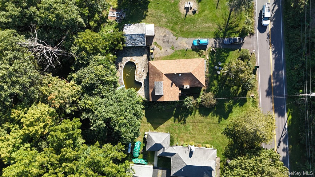 Photo of 146 W Saugerties Road, Saugerties, NY 12477 (MLS # 1052940)