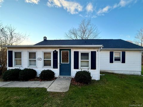 Homes For Sale - 647 S Drury Lane<br/> Rock Tavern, NY 12549