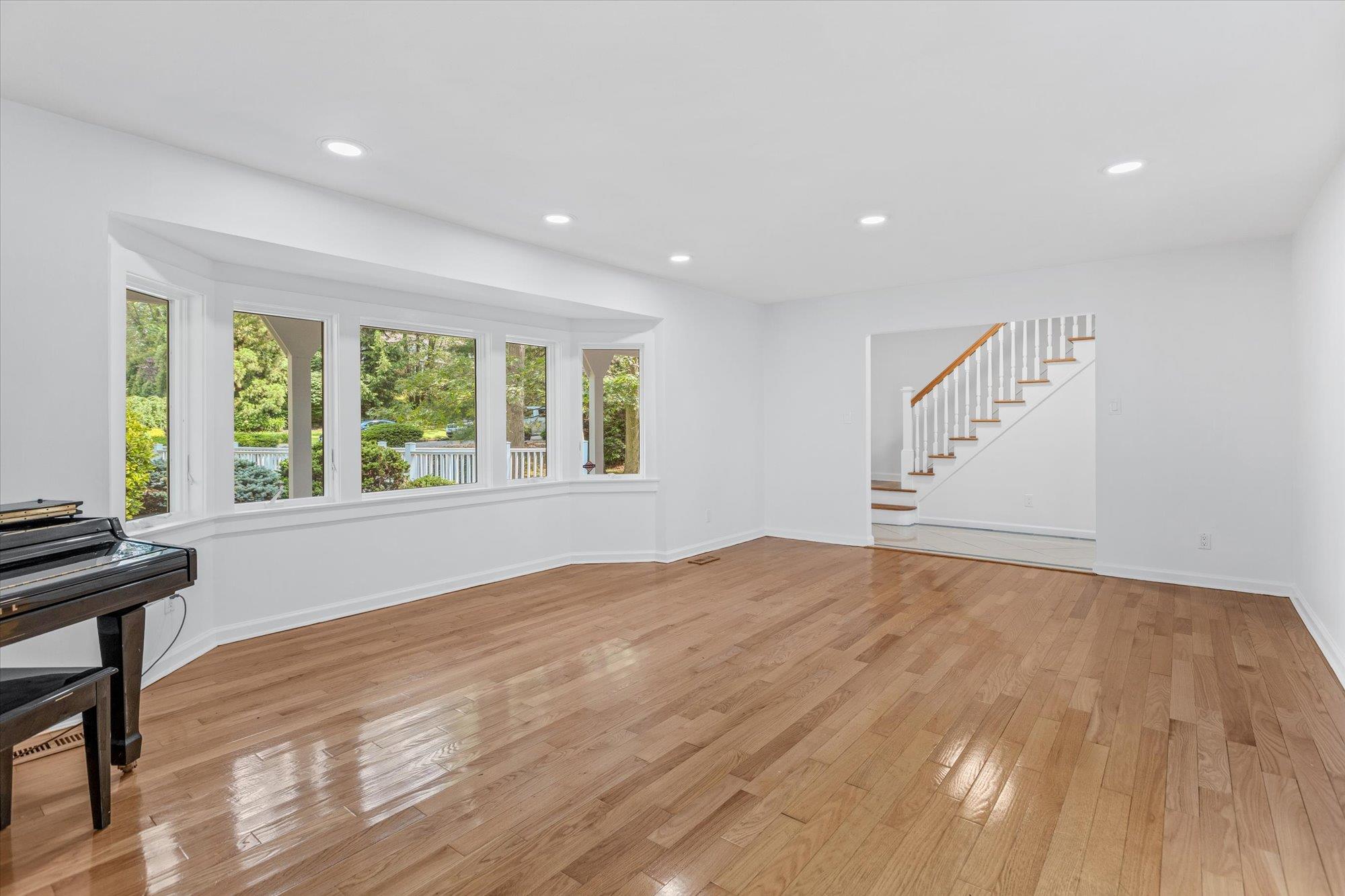 2 Westbourne Lane