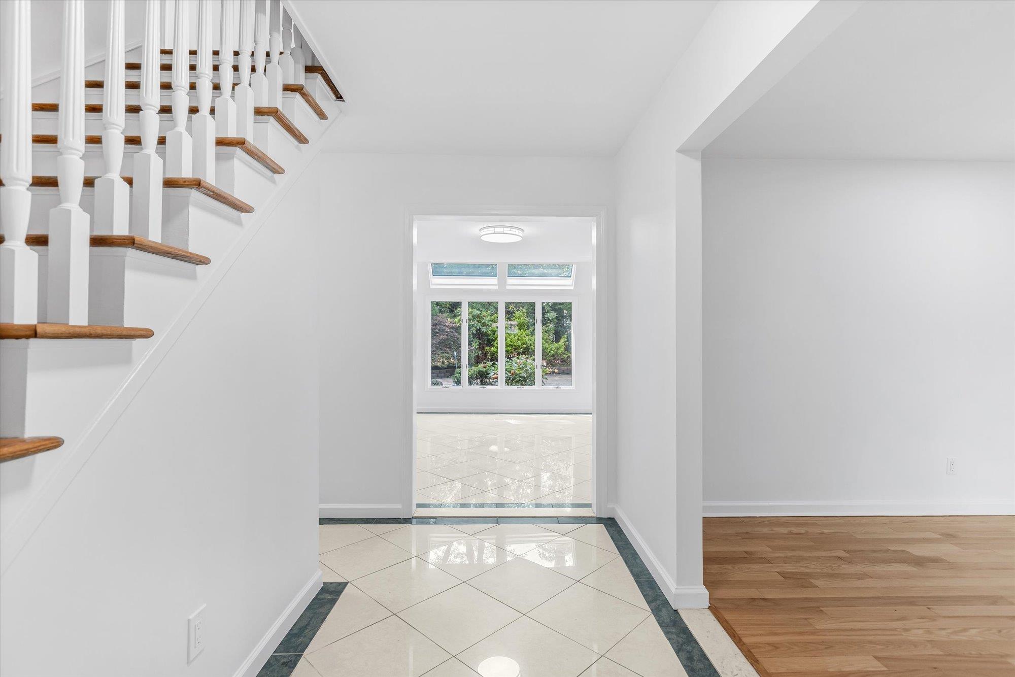 2 Westbourne Lane