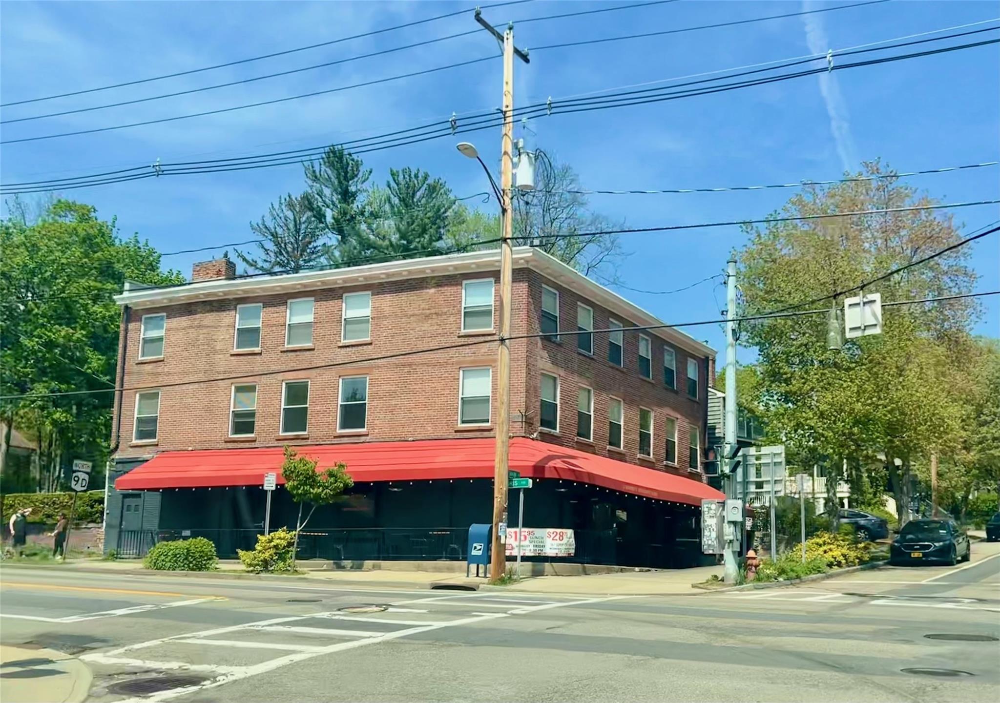 Morris Avenue 203, Cold Spring, New York - 2 Bedrooms  
1 Bathrooms  
5 Rooms - 